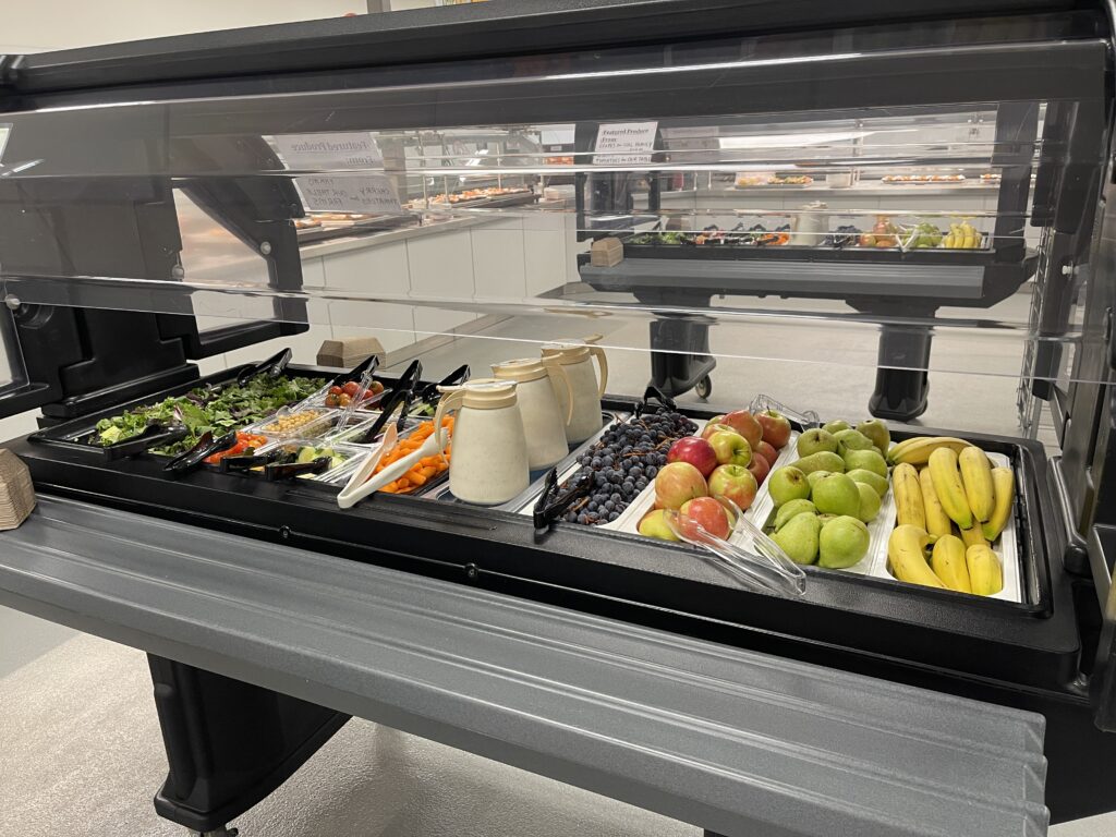 photo of school salad bar